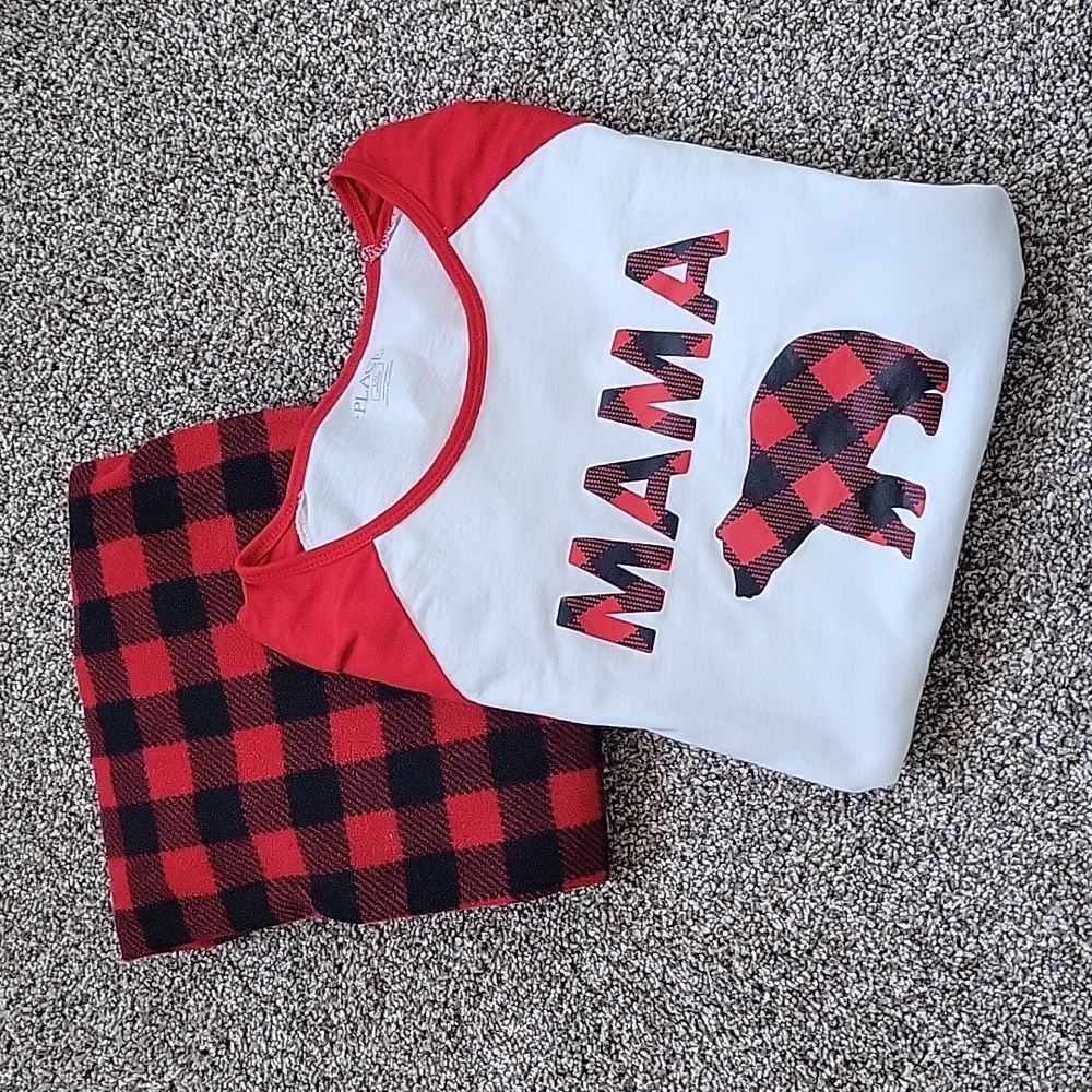 Childrens Place MAMA Bear Christmas pajama set